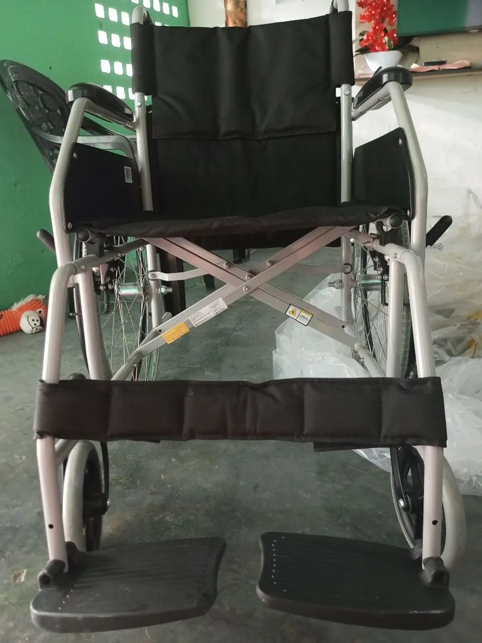 Cadeira de rodas nova!  - Foto 5