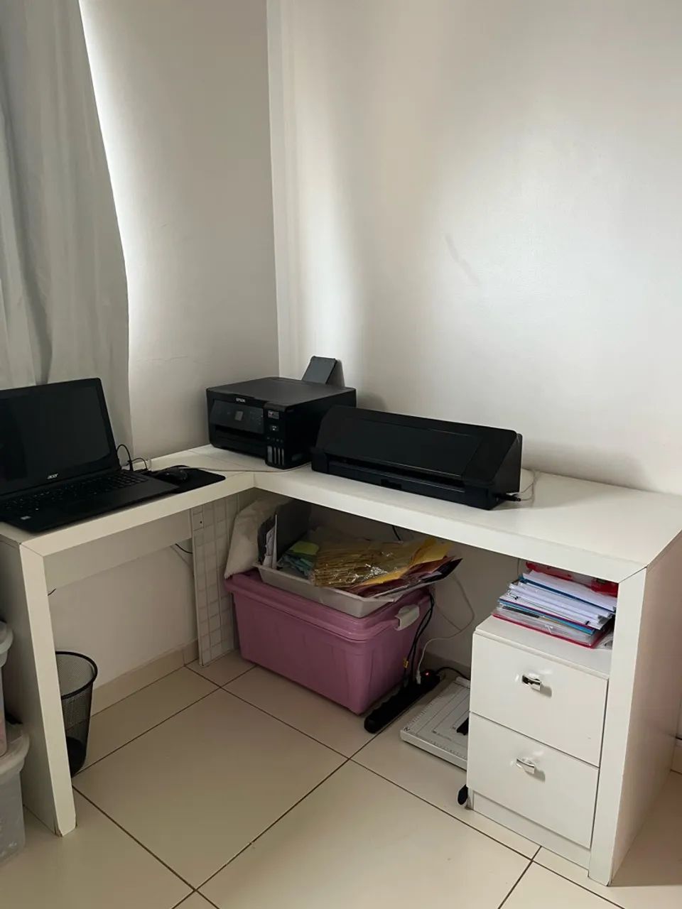 Escrivaninha em L