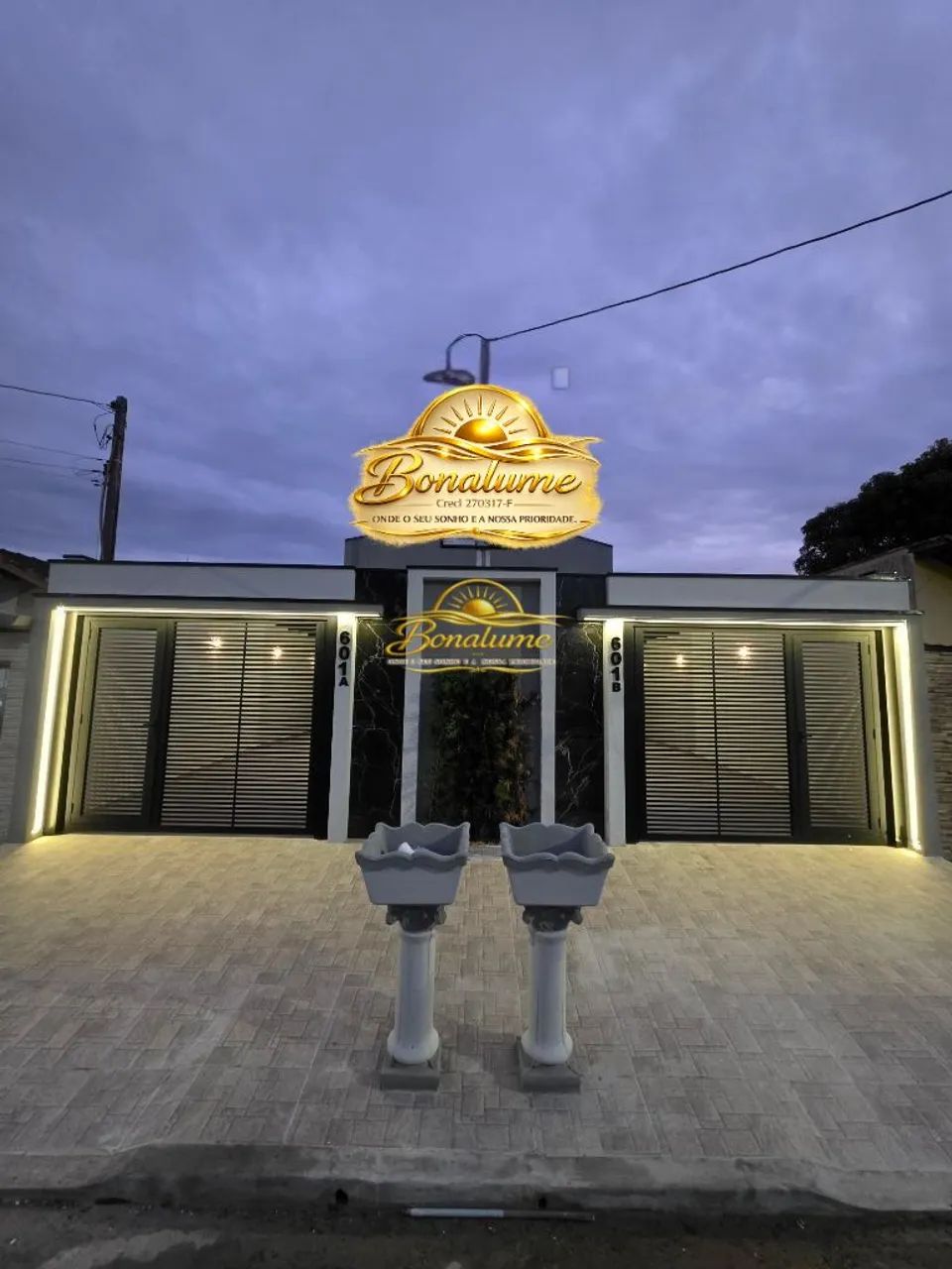 Casa Nova com Piscina em Mongaguá  Moderna, Sofisticada e Próxima ao Mar - Foto 2
