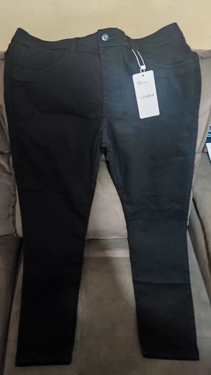 Vende-se calças novas