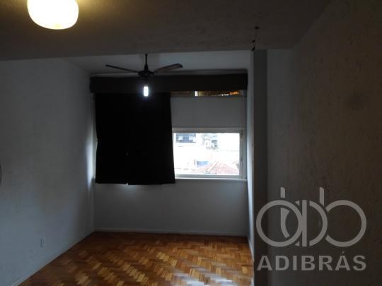 Apartamento - GLORIA - R$ 900,00