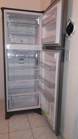 Geladeira Consul duplex em aço inox Frost Free 441 litros Semi nova - Foto 6