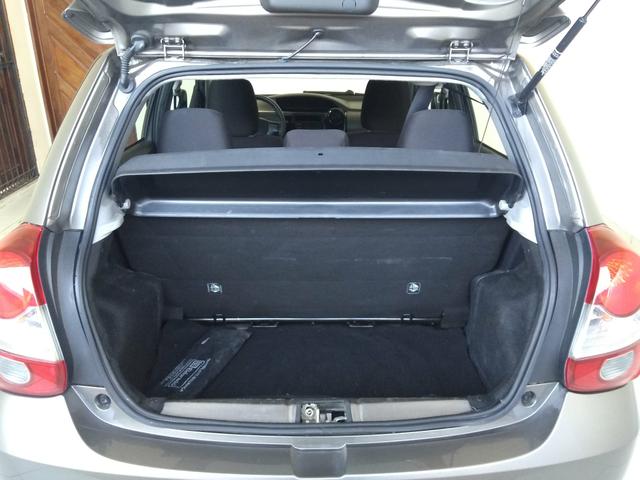 ETIOS Hatch X 1.3L Flex Manual 2019 - Foto 10