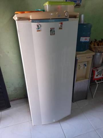 Geladeira cônsul 340 litros em ótimo estado, funcionando!