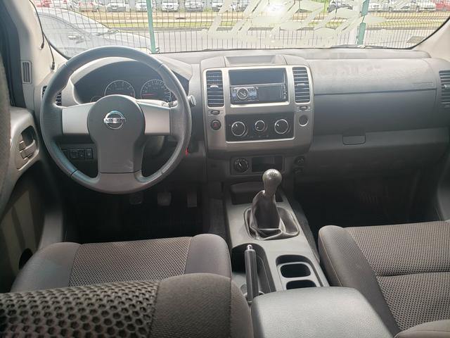 Nissan frontier 4x4 baixo km - Foto 7