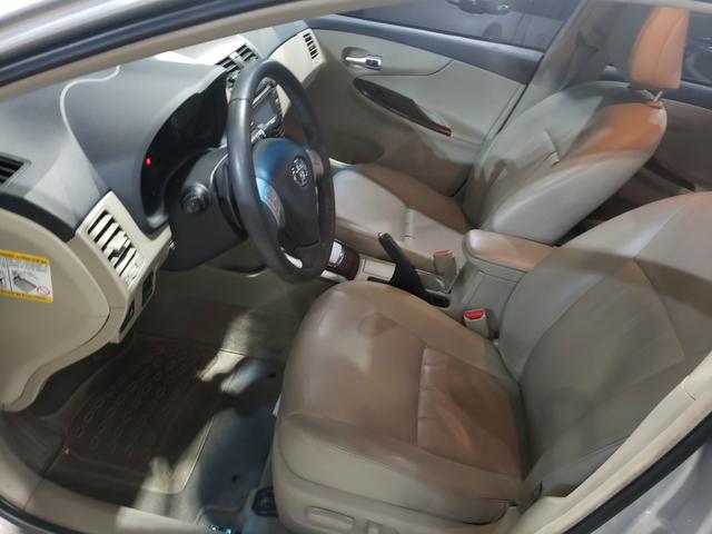 Corolla altis abaixo da tabela - Foto 3