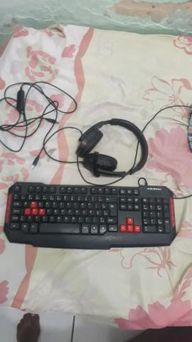 Teclado e Headsat Game com led.