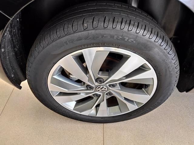 VOLKSWAGEN POLO 1.0 200 TSI 2018 - Foto 5