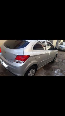 Onix 1.0 Flex 2014 completo 60km (GNV) muito conservado - Foto 3