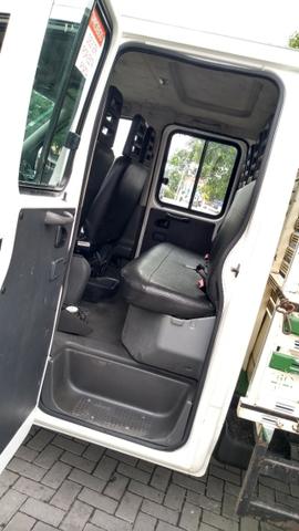 Vendo caminhão Iveco c55/17 12/13 cabine dupla com ar - Foto 2