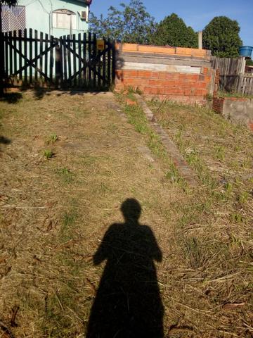 Vendo casa em ótima localização. Rua antes do antigo Val Querendo. Aberta a negociações. - Foto 4