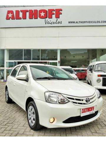 Toyota Etios 1.3 X 2016