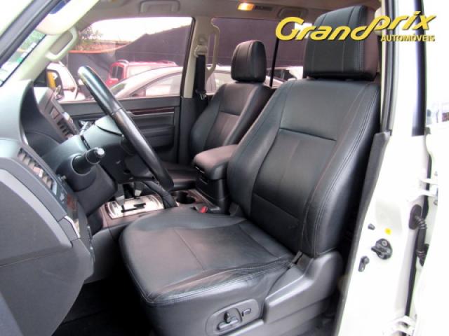 PAJERO FULL 2014 3.2 HPE 4X4 16V TURBO INTERCOOLER DIESEL 4P AUTOMÁTICA BRANCA COMPLETA - Foto 12