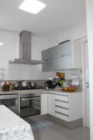 4 quartos, 2 suítes, varanda, elevador, 3 vagas livres, lazer e excelente localização. - Foto 14