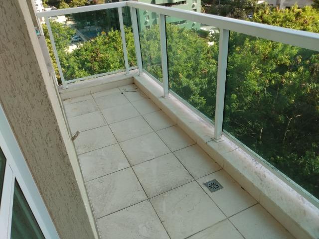 Alugo Barra 2 quartos suite vaga elevador e infra com mobília - Foto 8