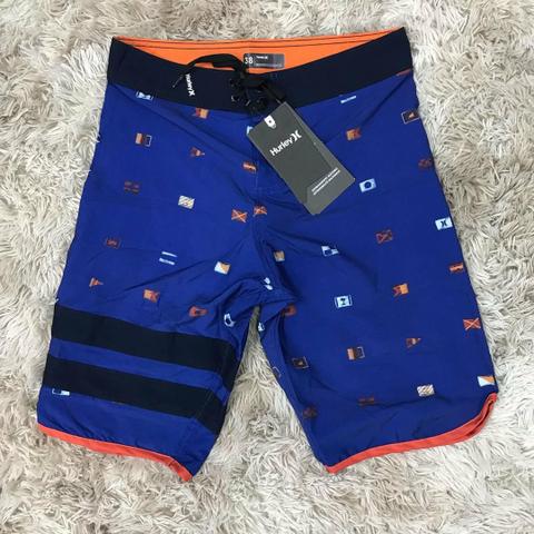 Bermudas eslatano primeira linha
