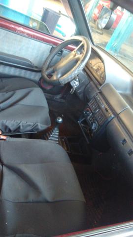 Vendo uno 1996 carro muito bom econômico peneu bom vidros e travas elétricas - Foto 5