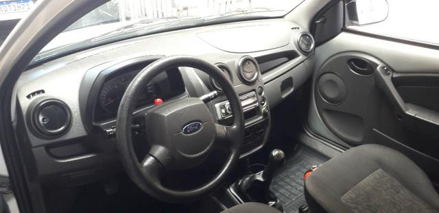 Vendo, carro Ford Ka em perfeito estado. Telefone: *(whatsApp) é * - Foto 4