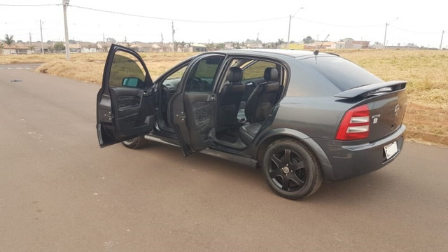 Astra cinza completo 4portas 2.0 GM - Foto 7