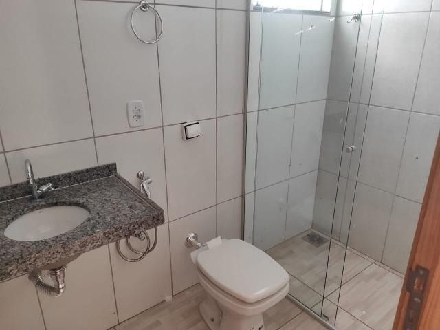 Excelente casa em Bairro Seguro e Tranquilo - Bairro Universitário - Foto 6