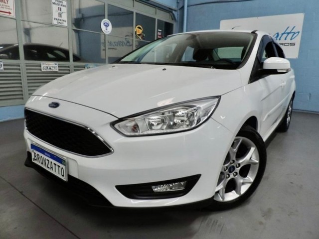 FORD FOCUS SEDAN FASTBACK SE 2.0, CÂMBIO AUTOMÁTICO, APENAS 19.000 KM