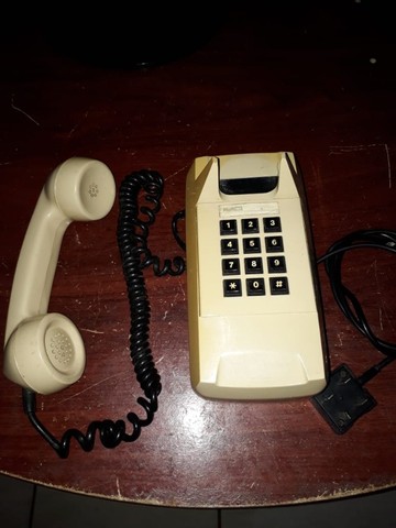 Telefones antigos para decoração bom estado 89,00 cada - 0402 - Pix  - Foto 3