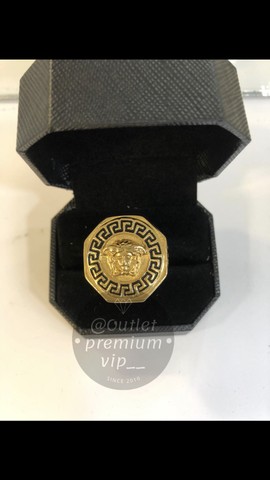 Anel versace 20 milesimos de ouro 18j - Foto 3
