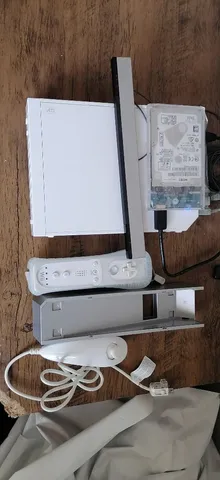 Nintendo Wii Destravado C/ Hd 222 Jogos (wii) + Emuladores