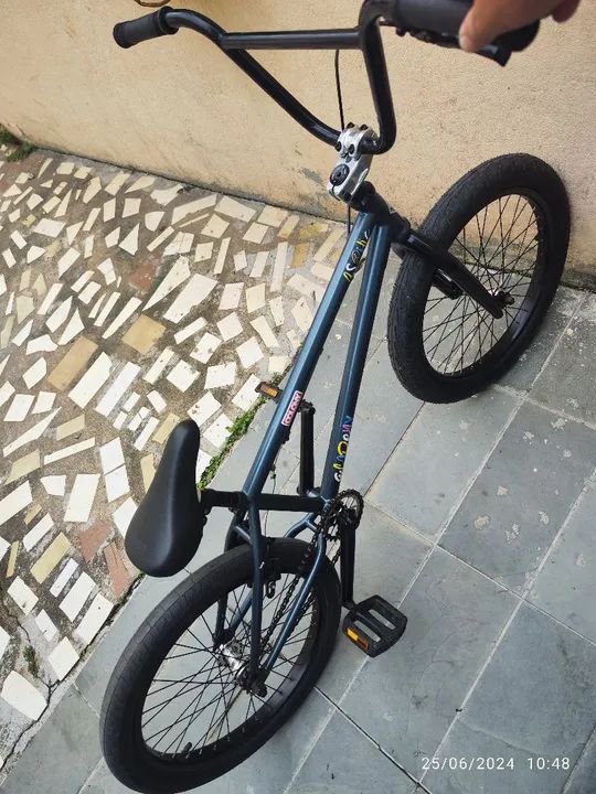 20 Inch BMX Bikes For Sale / Academy Aspire / Black & Red
