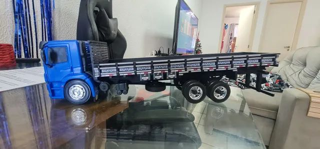 Miniatura 1/32 volkswagem truck bobe esponja