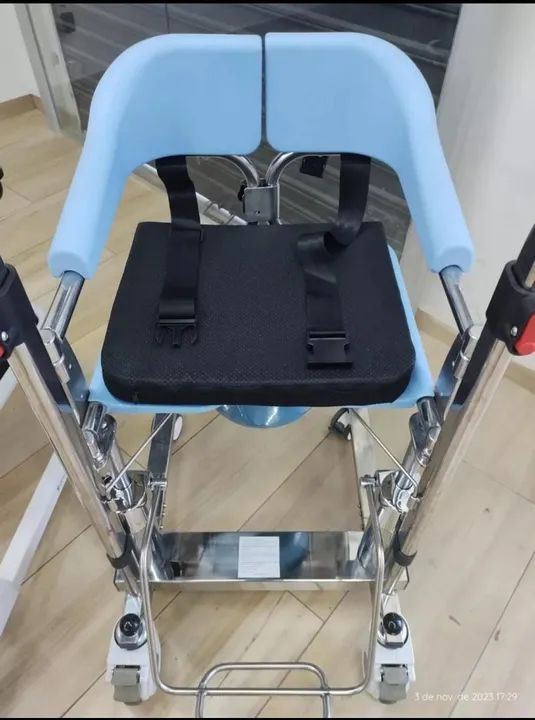 Cadeira de transferência para acamados 