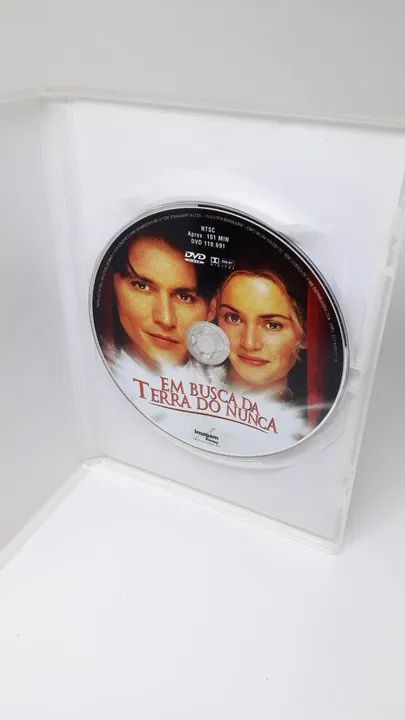 Filme Em Busca da Terra do Nunca - DVD em ótimo estado - Foto 3