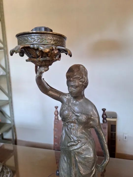 Par de bases de luminária em ferro fundido  - Foto 3