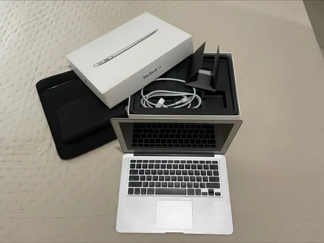 MacBook Air 13? Mid 2013 - Intel i5 + SSD 256GB - Notebooks