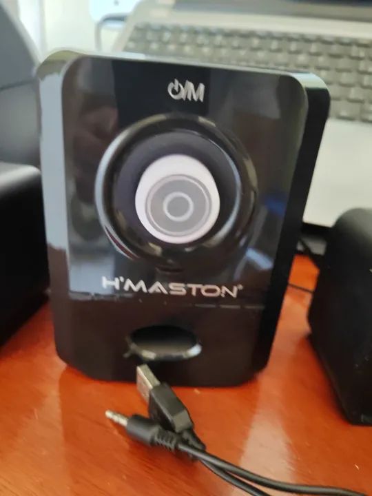 Caixinha de som para PC Usada em ótimo estado para PC, facil de usar só conectar - Foto 2