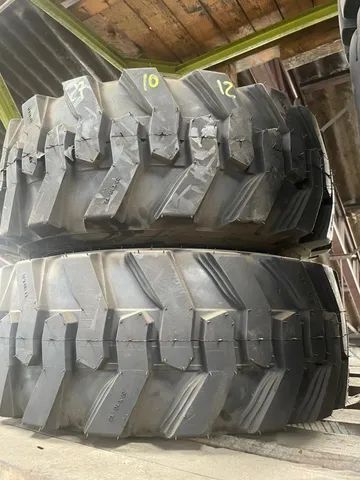 Pneus 27x10-12, novos, sem uso