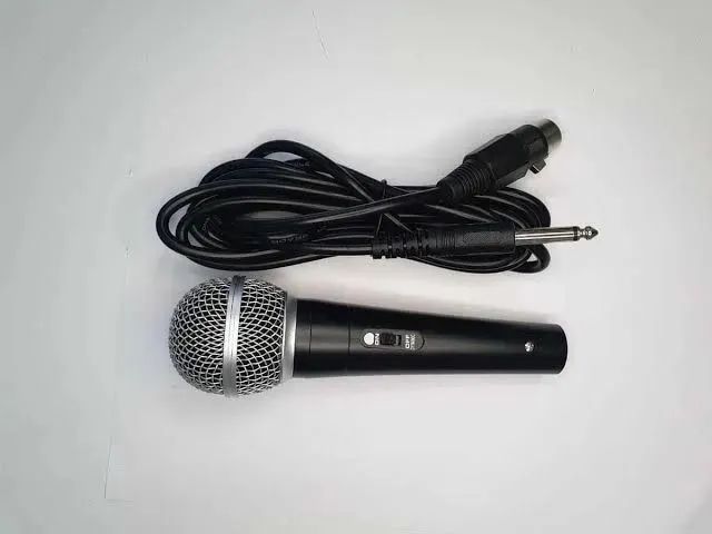 Microfone novo com fio m58