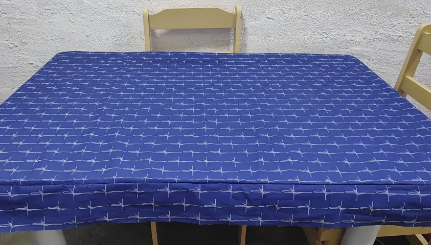 Toalha De Mesa Shyarts 4 Lugares Retangular Azul 1,39 X88 Cm - Estampa Fé