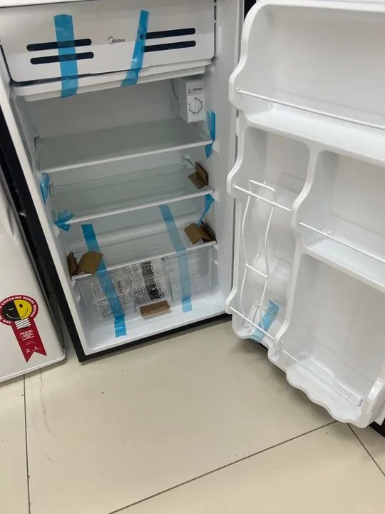 Frigobar Midea 93 litros só 899 - Foto 3
