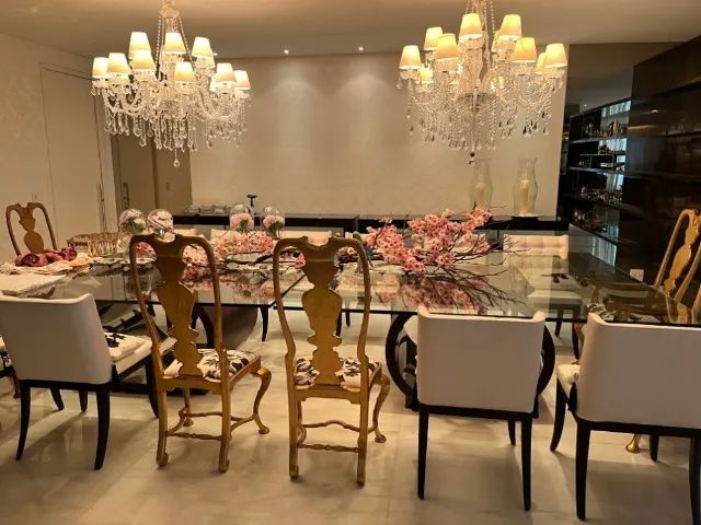 Mesa de Jantar com linda base de Sergio Faher em perfeito estado de conservação.