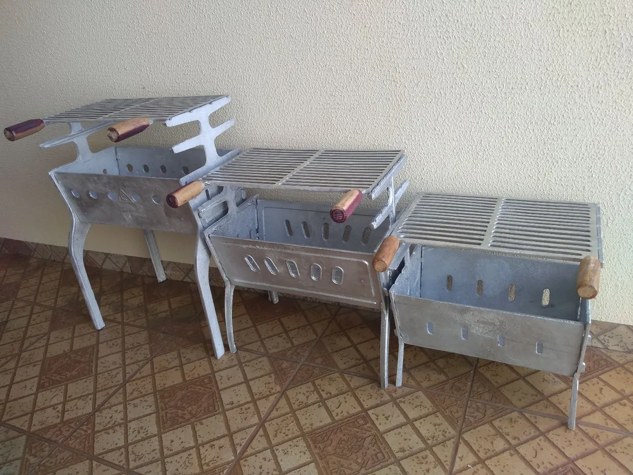 Churrasqueira de alumínio desmontável apartir 200 reais avista Promoção