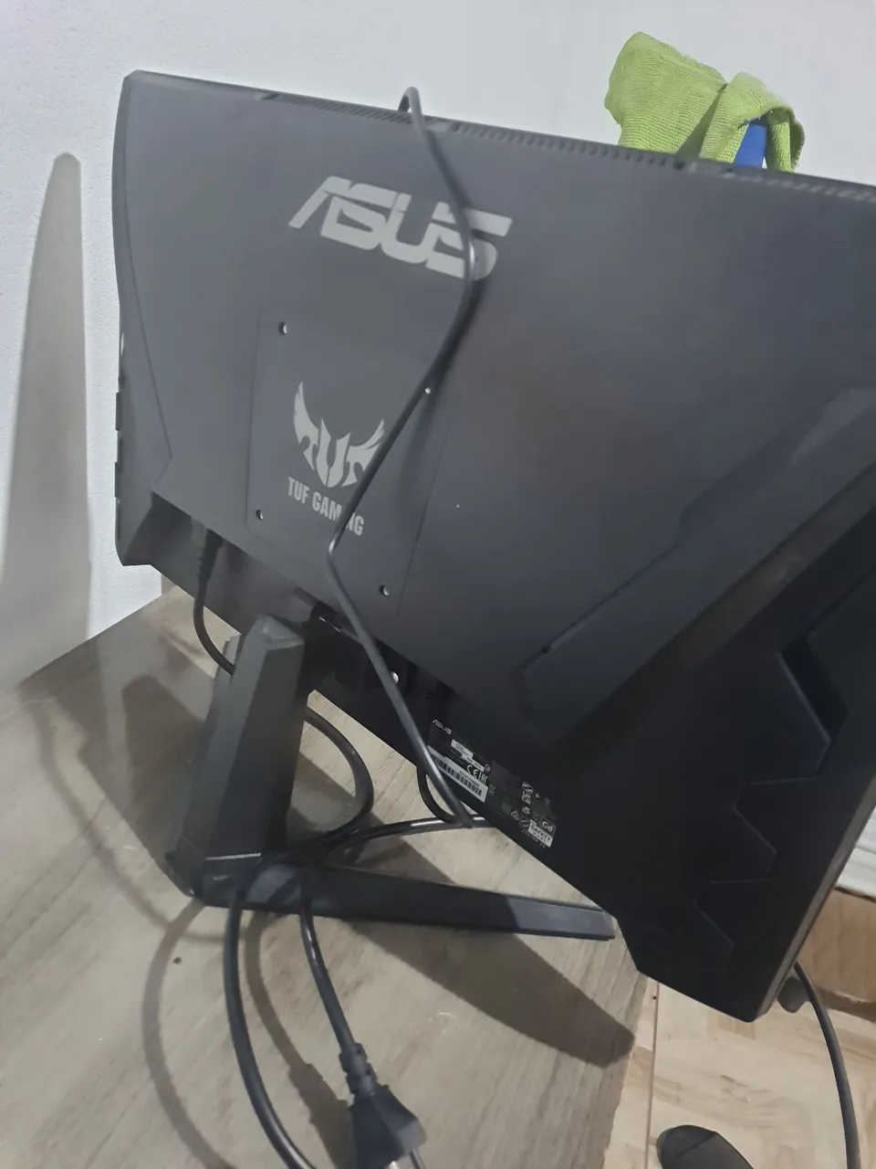 Monitor ASUS TUF GAMING VGA249Q1A 24" com defeito - 165hz, IPS, Full HD para reparo