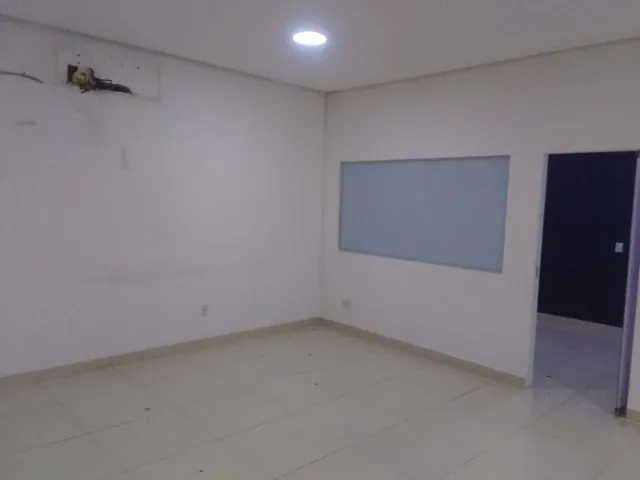 SALA COMERCIAL NA AVENIDA MILÃO BAIRRO ELDORADO