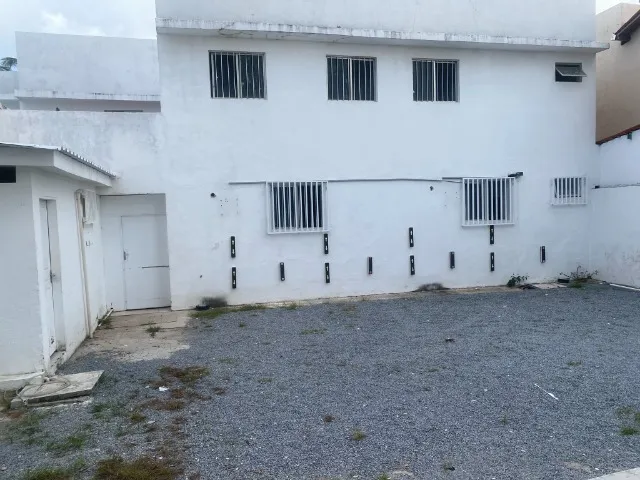 ? Prédio Comercial para Aluguel no Farol - 17 salas | Excelente Localização