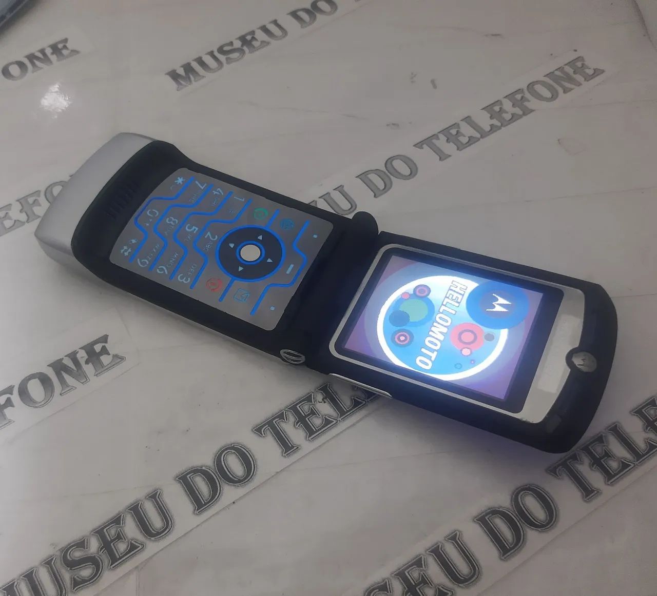 Motorola V3i PRATA celular antigo RELIQUIA impecável linha v3 v3e - Foto 6