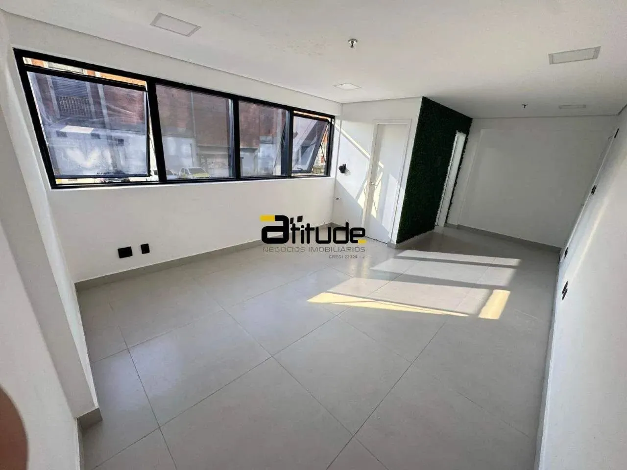 SALA PARA LOCAÇÃO NO CONDOMÍNIO ADMIRAL - BARUERI