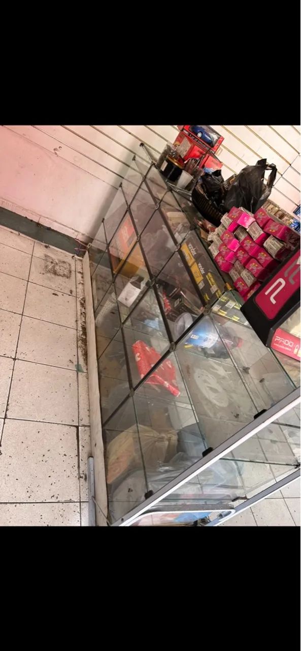 Balcão Expositor de Vidro