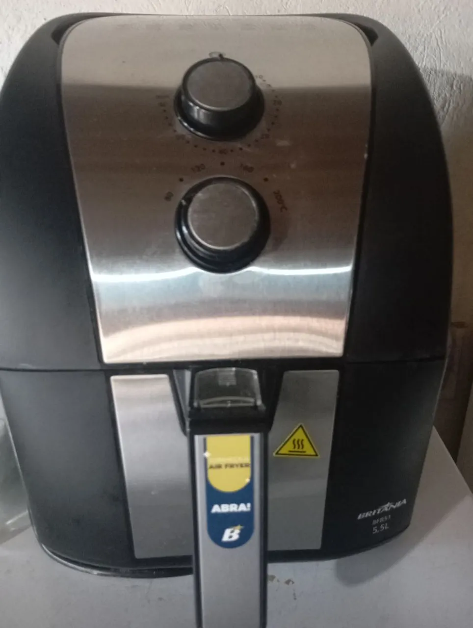 Fritadeira Elétrica Air Fryer Britânia 5.5L