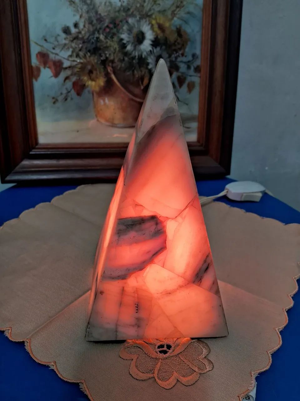 Antiga luminária em forma de pirâmide em placa de Mármore  - Foto 6