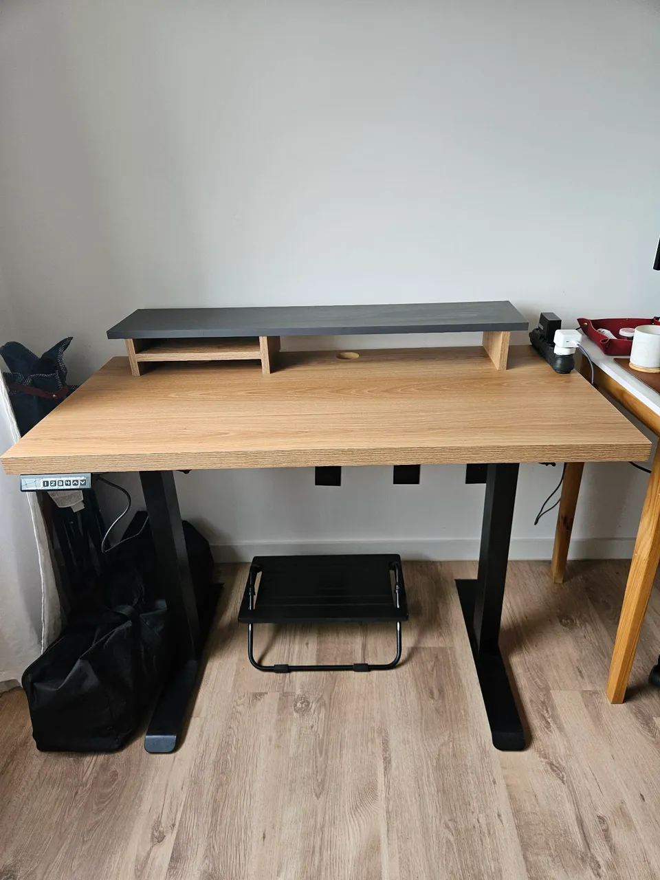 Mesa de Escritório com Ajuste de Altura